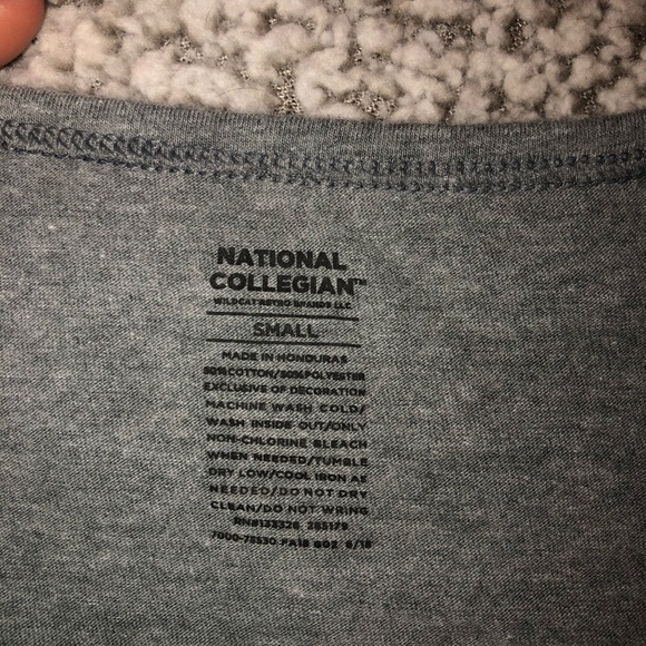 WSU cougars t-shirt - Picture 3 of 3